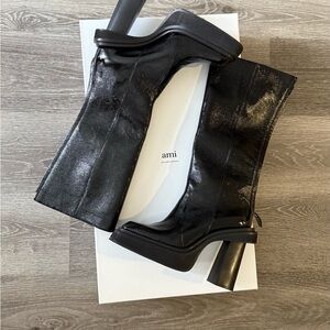Ami Black Patent Leather Sculpted Block Heel Boots